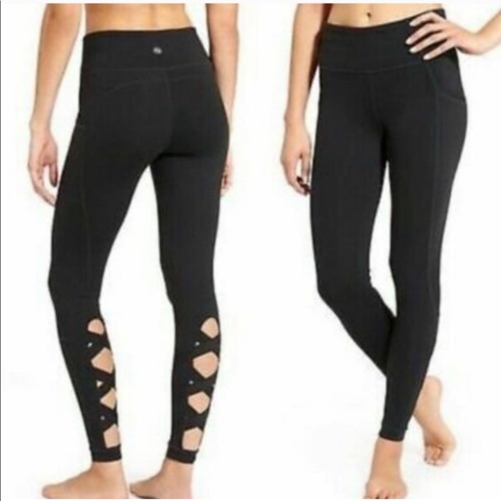 Athleta Chaturanga Black Criss Cross Lace Up Side Pockets Cut Out Leggings Small